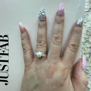 NEW with box Pearl ring stearling silver